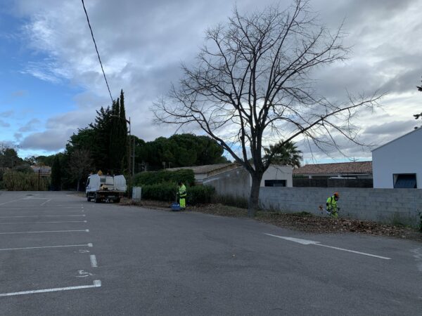 Agglo Hérault Méditerranée intervention espaces verts agents terrain tourbes nettoiement fossé eau pluie évacuation feuilles