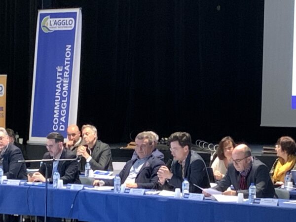 Agglo Hérault Méditerranée conseil communautaire pomérols débat questions délibérations vote