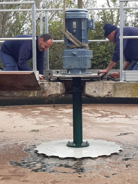 agglomeration herault mediterranee nettoyage entretien eau reservoir montmorency pezenas butte du chateau chantier turbine castelnau de guers