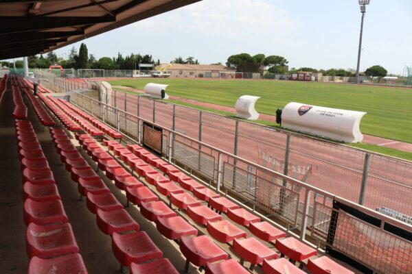 agglo hérault méditerranée Chantier PLIE tribunes stade Sanguin à Agde